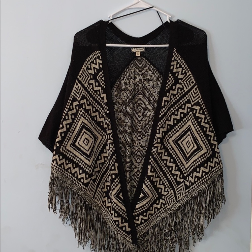 Poncho/shrug